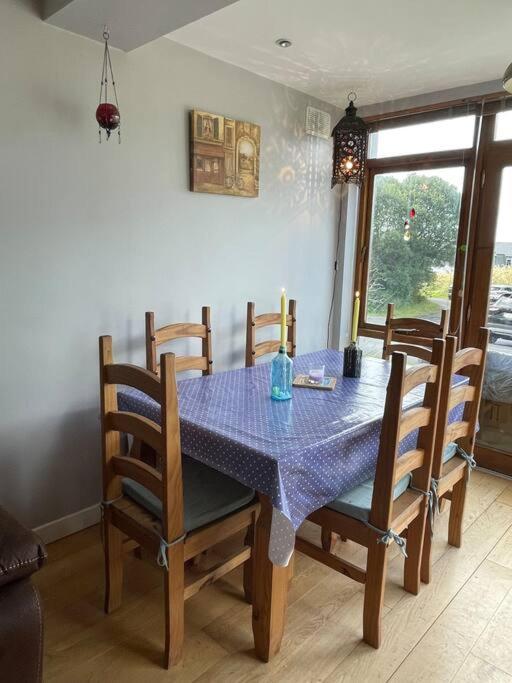 Sea Breeze Cottage Мулрани Екстериор снимка