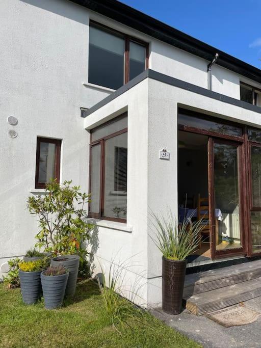Sea Breeze Cottage Мулрани Екстериор снимка